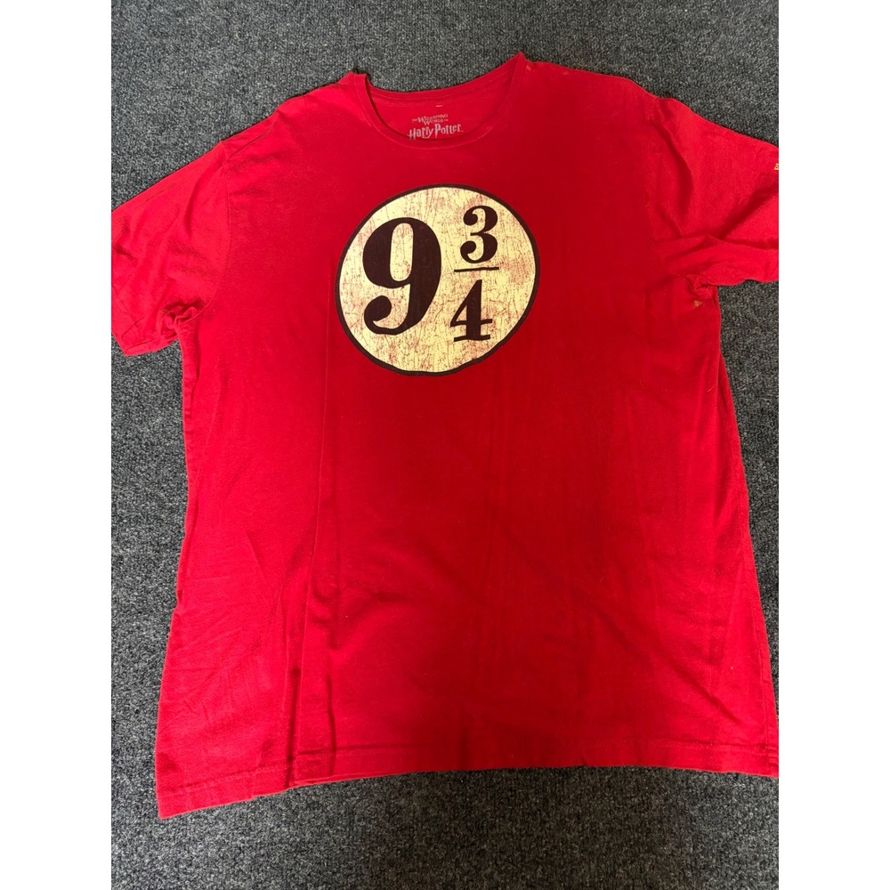 Harry Potter Platform 9 3/4 T-Shirt XL Red Universal Studios Hogwarts Express